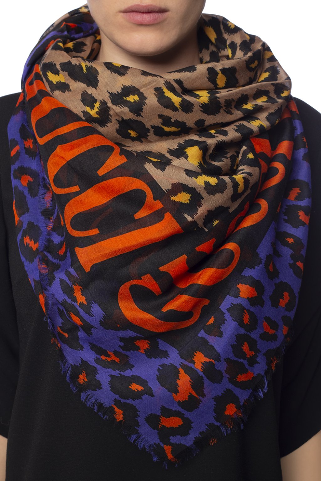 Gucci animal 2025 print scarf